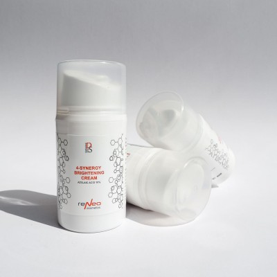 DERMA SERIES Освітлюючий легкий крем з азелаїновою кислотою 4-SYNERGY BRIGHTENING CREAM, 50 мл