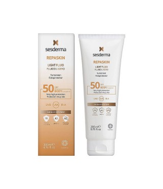 Сесдерма Сонцезахисний флюїд для тіла SesDerma Repaskin Light Fluid Body Sunscreen SPF 50, 200 мл