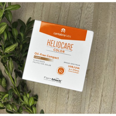 CANTABRIA Сонцезахисна компактна мінеральна крем-пудра SPF50 (тон світлий) Heliocare, 10 г